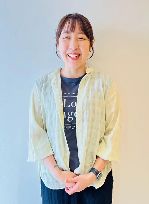 西村 真由香